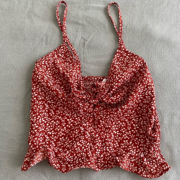 Princess Polly Tops - Princess Polly Floral Crop Top with Tie in Front